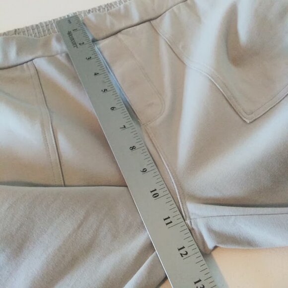 Susan Graver women's size M gray weekend crop pants - Picture 11 of 16